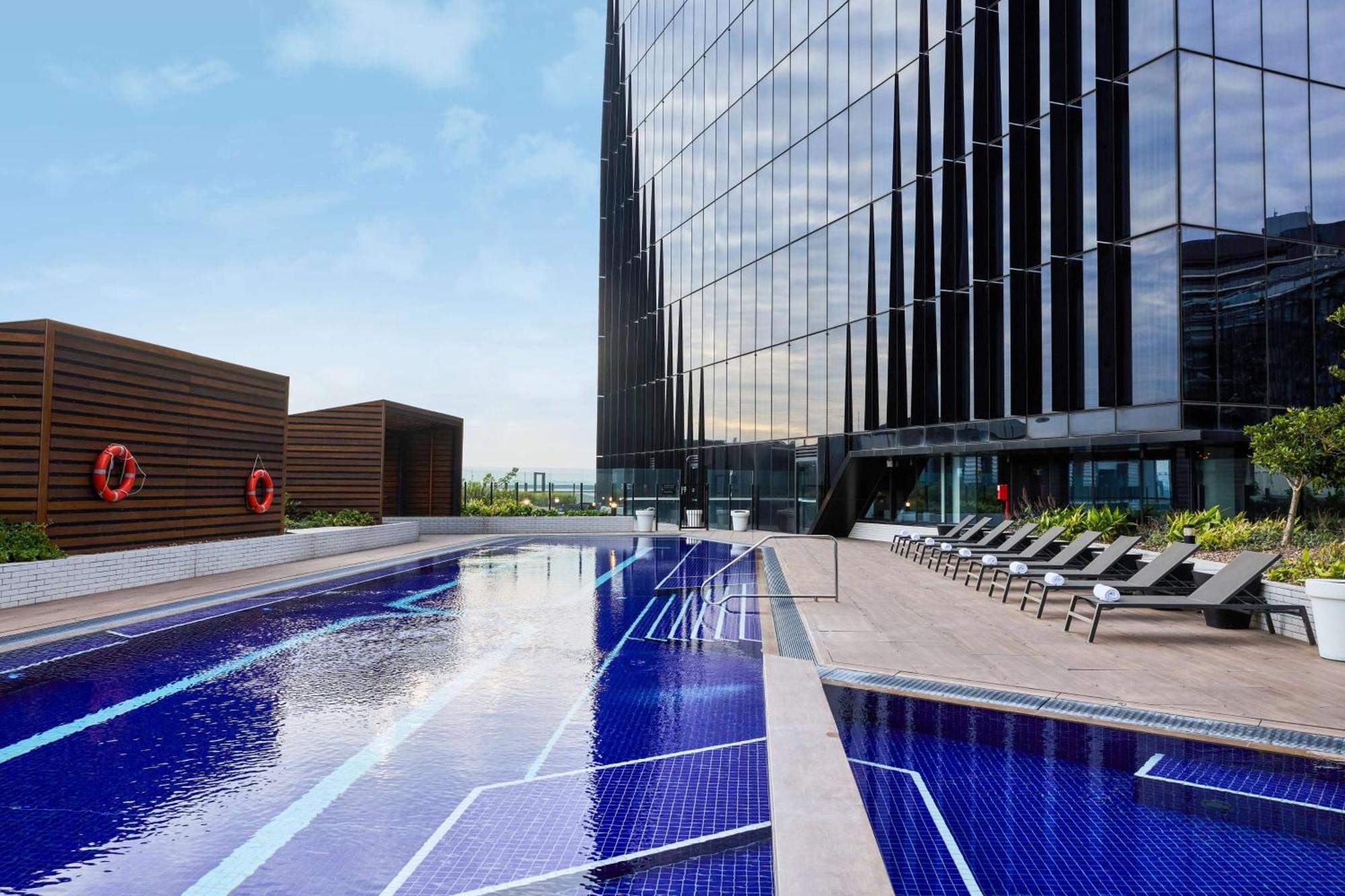 โฟร์ พอยต์ บาย เชอราตัน เมลเบิร์น ด็อคแลนด์ Hotel ภายนอก รูปภาพ