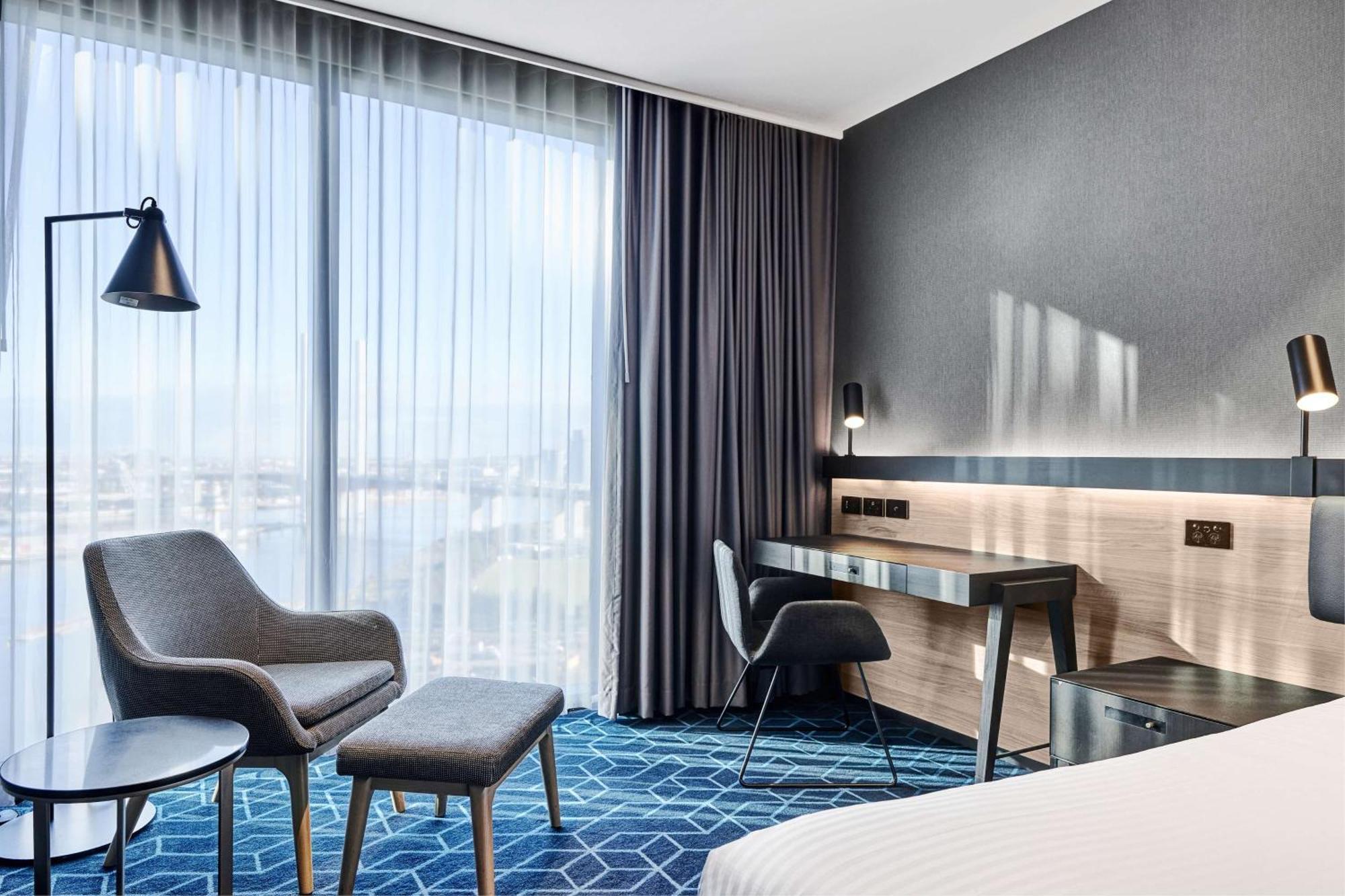 โฟร์ พอยต์ บาย เชอราตัน เมลเบิร์น ด็อคแลนด์ Hotel ภายนอก รูปภาพ