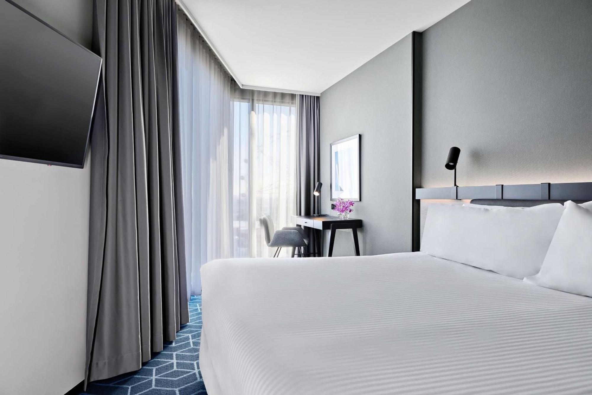 โฟร์ พอยต์ บาย เชอราตัน เมลเบิร์น ด็อคแลนด์ Hotel ภายนอก รูปภาพ
