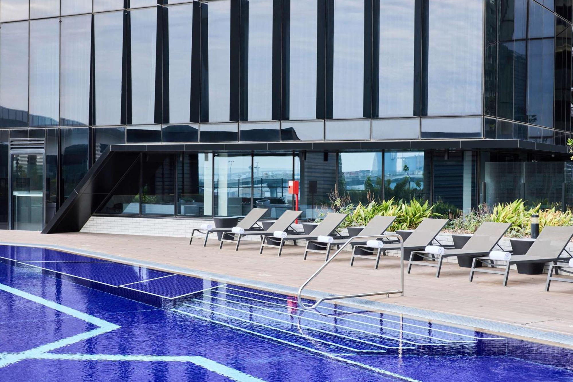 โฟร์ พอยต์ บาย เชอราตัน เมลเบิร์น ด็อคแลนด์ Hotel ภายนอก รูปภาพ